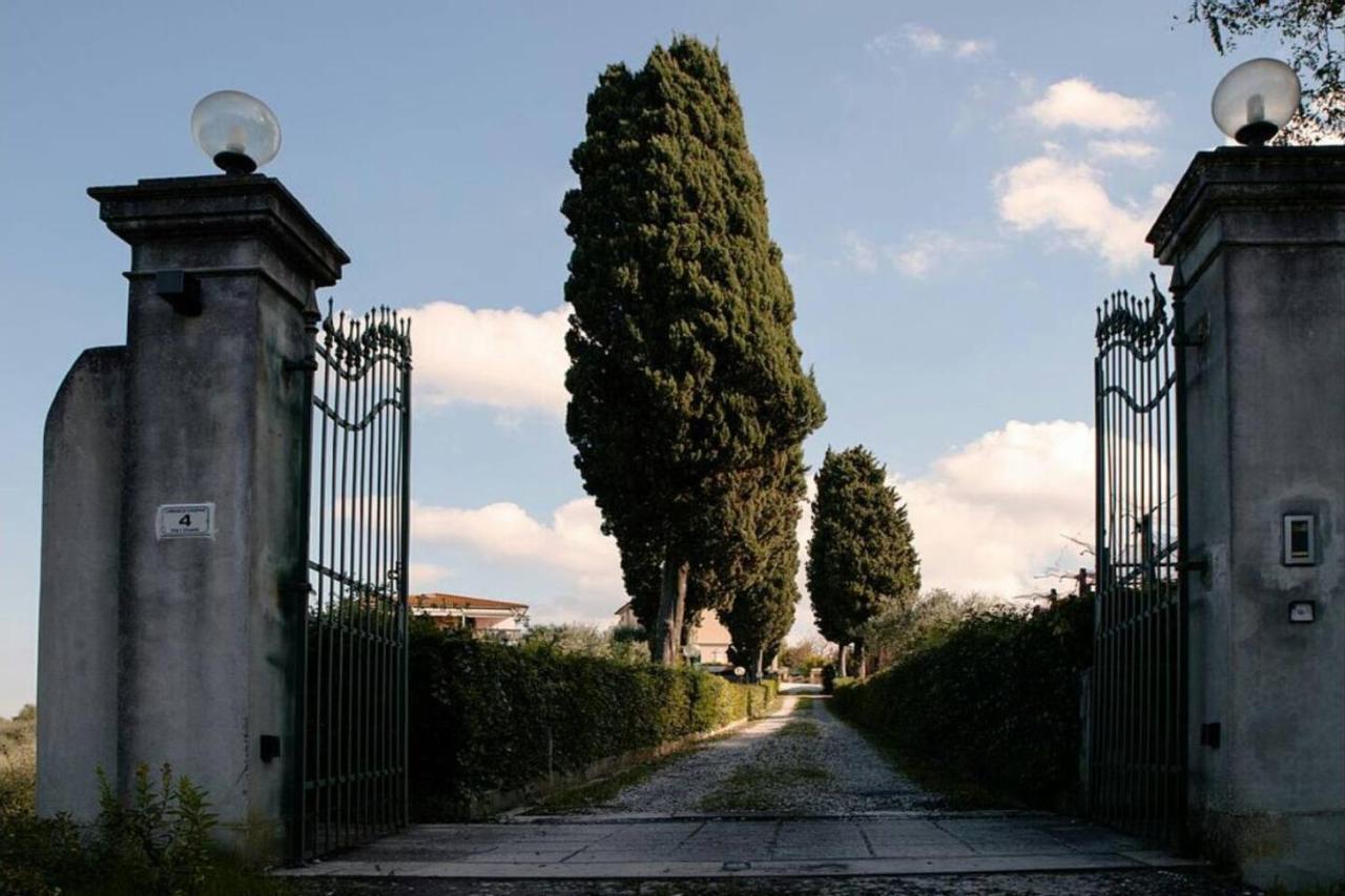 Affittacamere Porquier Crespina エクステリア 写真